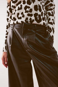 Culotte de couro falso de perna larga em preto