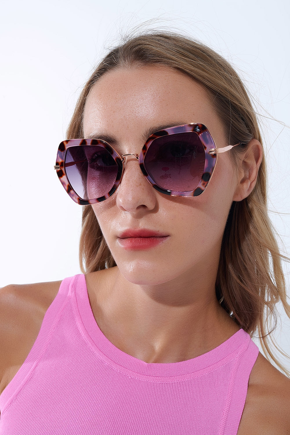 Q2 Extra Large Hexagonal Cat Eye Sunglasses in Purple Tortoiseshell (Óculos de sol hexagonais extra grandes em concha de tartaruga