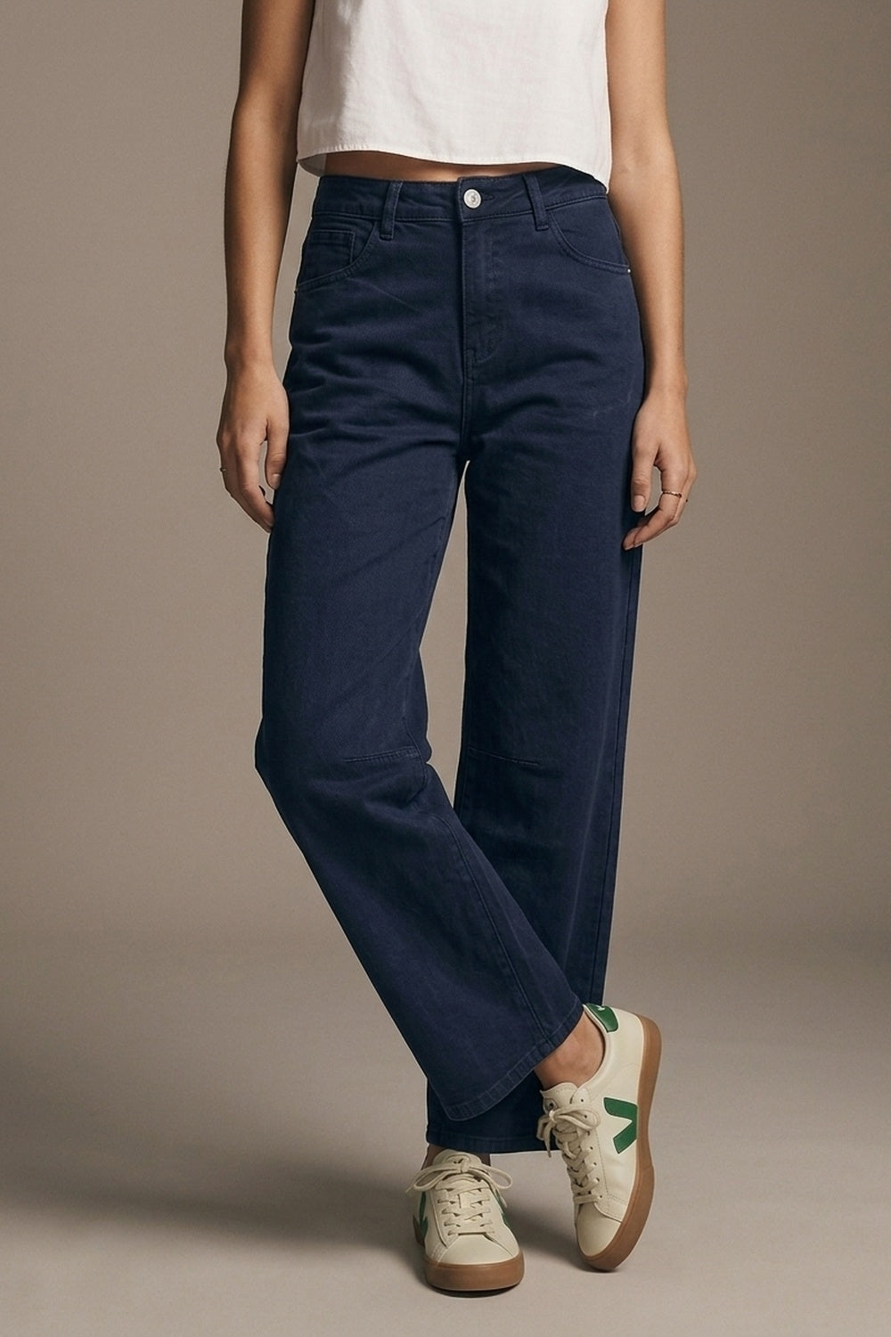 Q2 Jeans de Perna Larga em Denim Marinho com costura no joelho