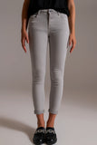 Q2 Jeans de tornozelo cinza claro com rugas suaves