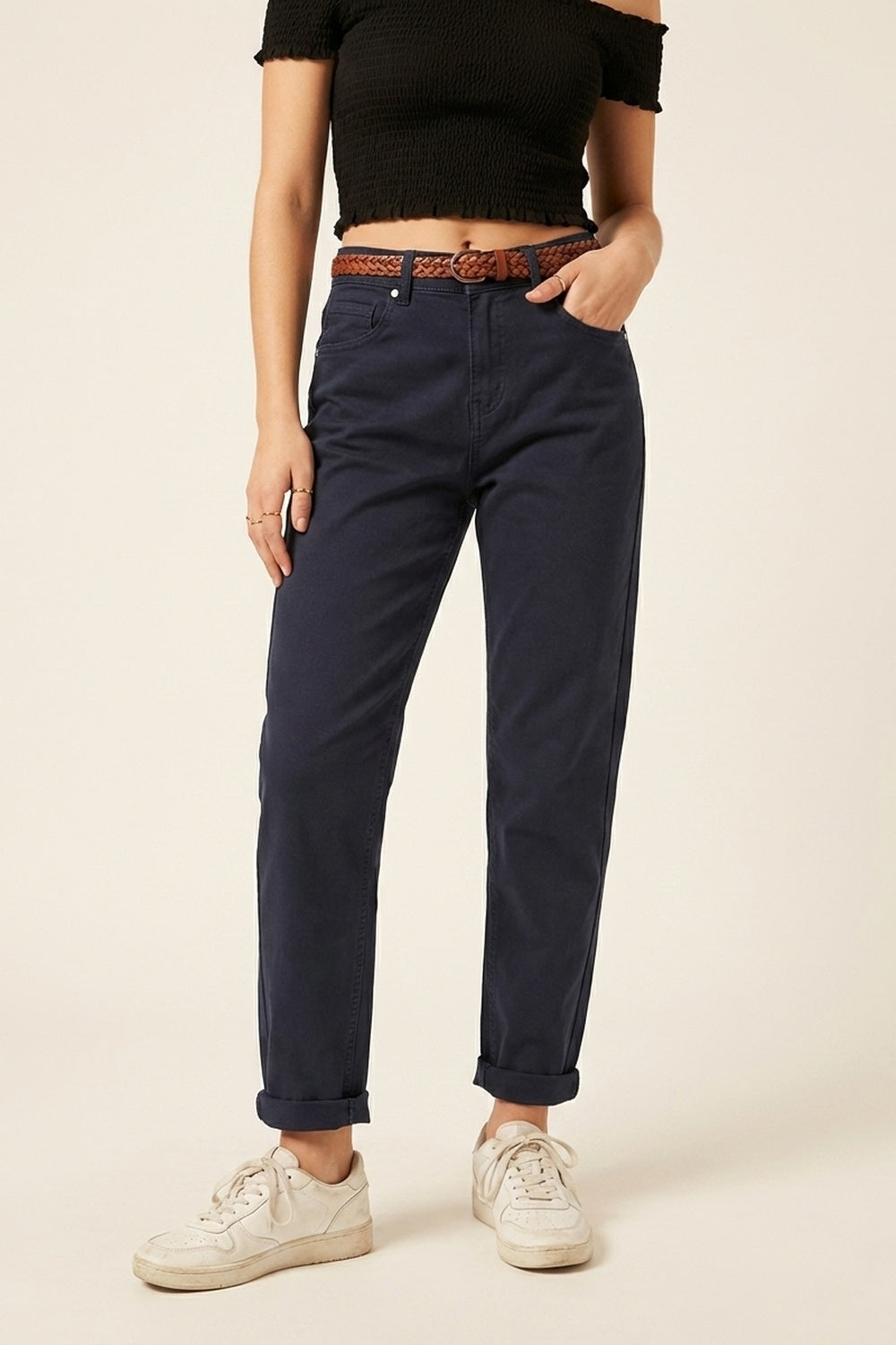 Q2 Jeans Denim de Cintura Alta com Perna Reta em Azul Marinho