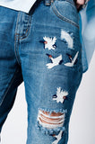 Jeans mom com bordado de pássaros