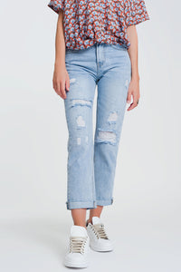 Q2 Jeans rasgados straight em denim claro