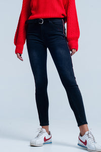 Q2 Calças de ganga skinny preto com listra lateral vermelha