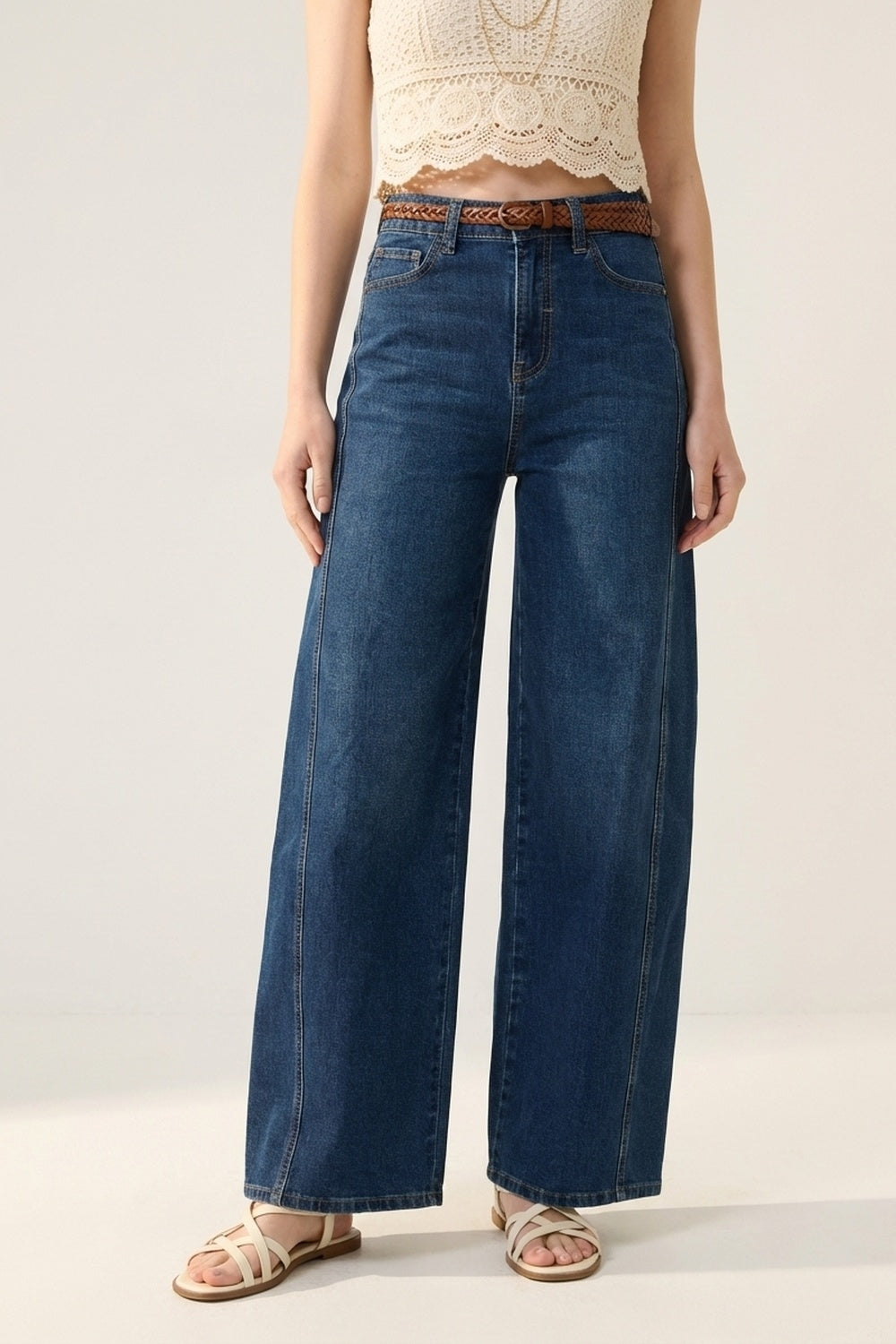 Q2 Jeans Wide-Leg de Denim Azul Clássico com Costura
