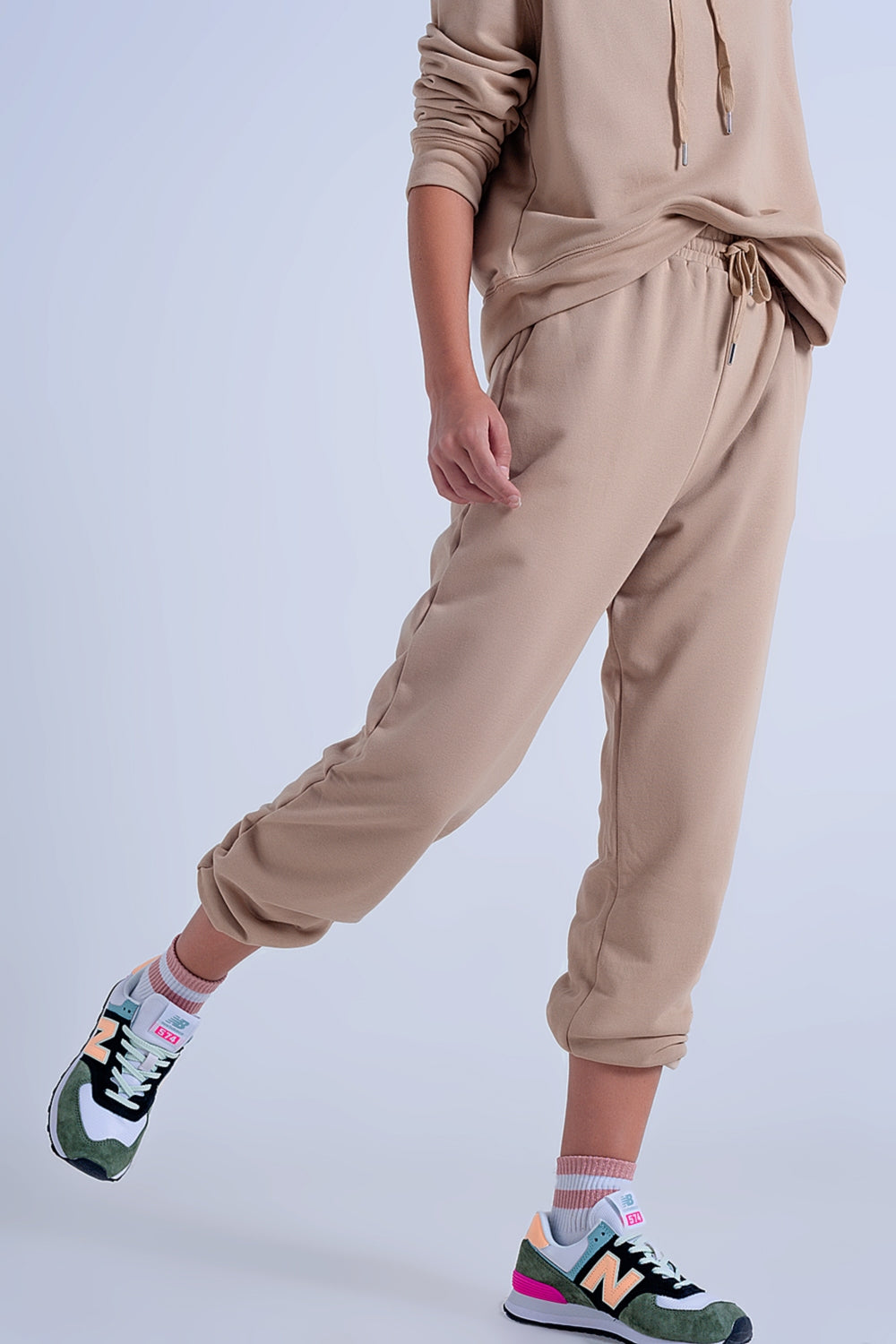 Q2 Joggers beije basic allacciati in cotone
