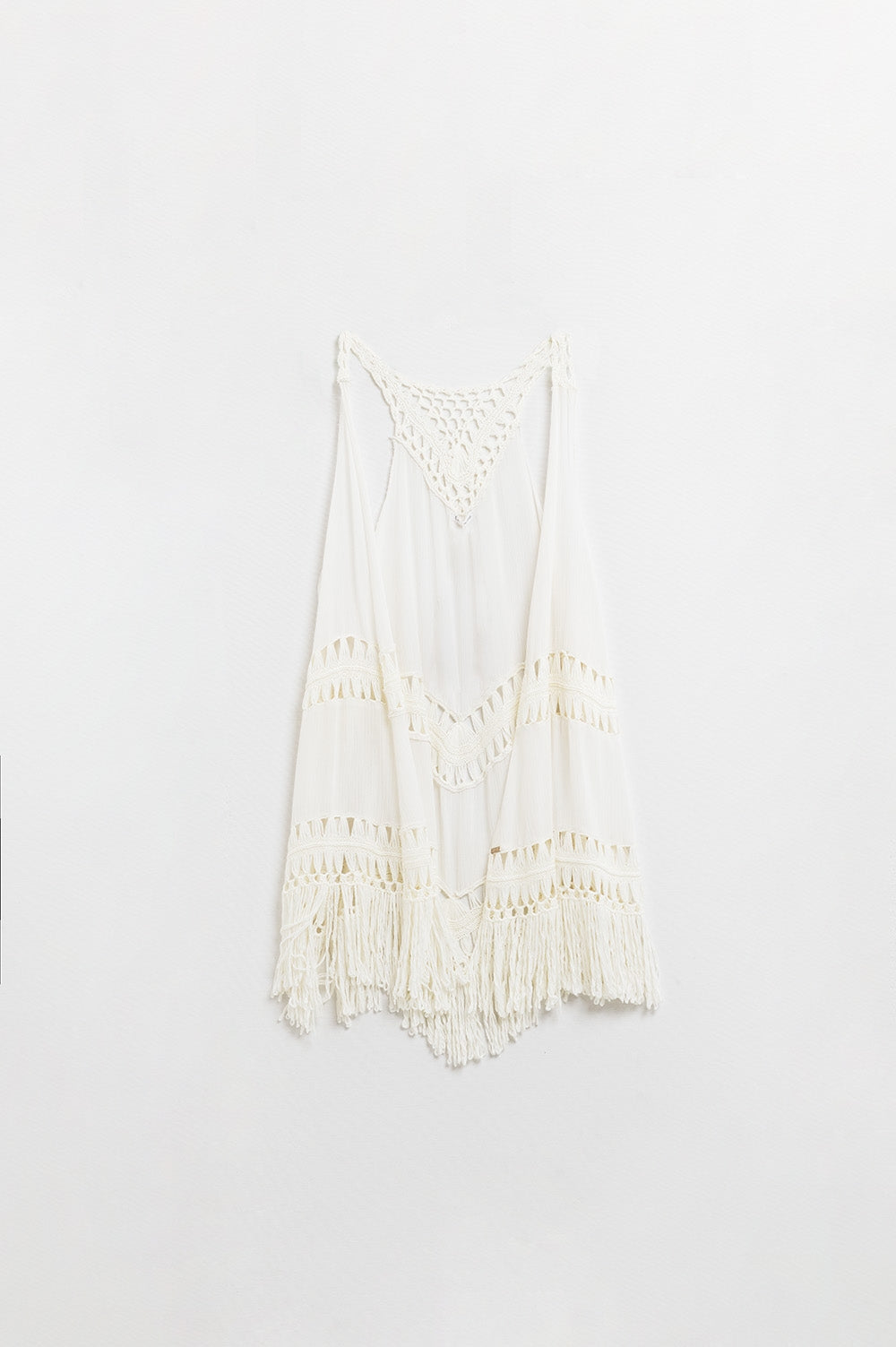 Q2 Kimono com franjas em croché em marfim