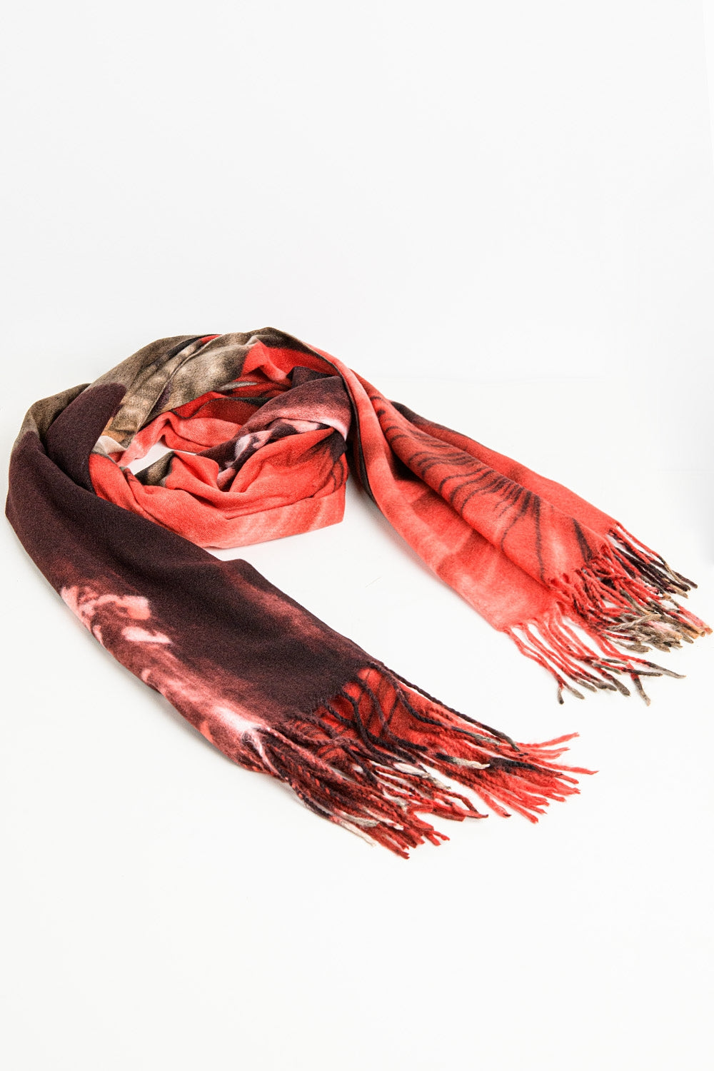 lenço com estampa de flores vermelhas