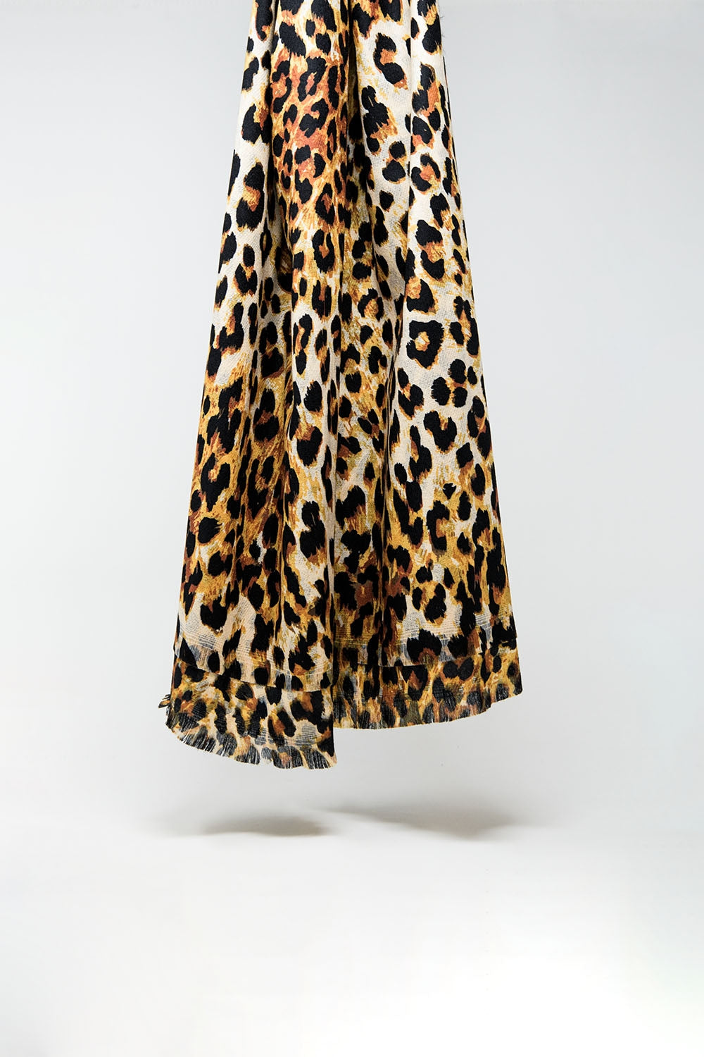 Q2 Lenço de tecido fino com estampado de leopardo em camel