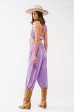 Macacão maxi plissado com decote halter em cetim lila