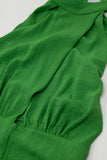 Macacão verde com decote halter cruzado