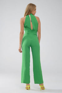 Macacão verde com decote halter cruzado