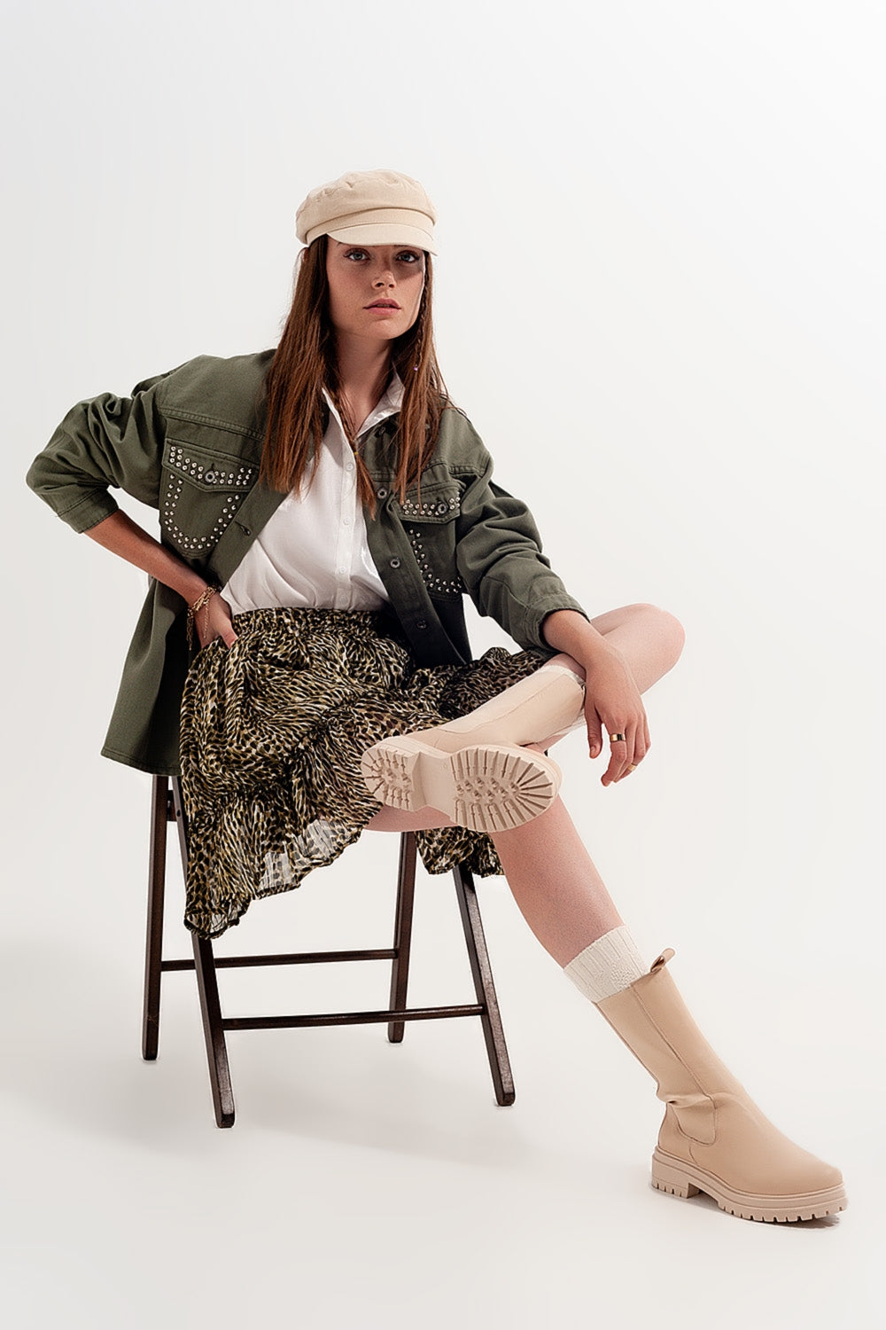 Q2 Mini-saia chiffon verde com cintura elástica e tecido brillante