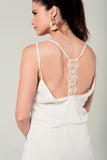 Mini vestido branco com detalhe chrosé de volta