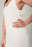 Mini vestido branco com detalhe chrosé de volta