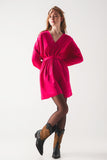 Mini vestido de cetim em vermelho