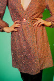 Mini vestido de lantejoulas em rosa