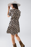 Minivestido de alças com mangas bufantes em estampado leopardo