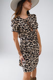 Q2 Minivestido de alças com mangas bufantes em estampado leopardo