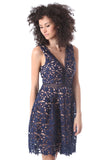 Vestido mini com renda azul