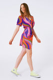 Q2 minivestido estampado multicolorido rosa