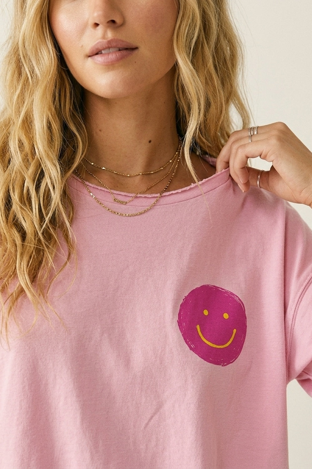 Moletom de Algodão Rosa com Corte Solto e Detalhe de Smiley