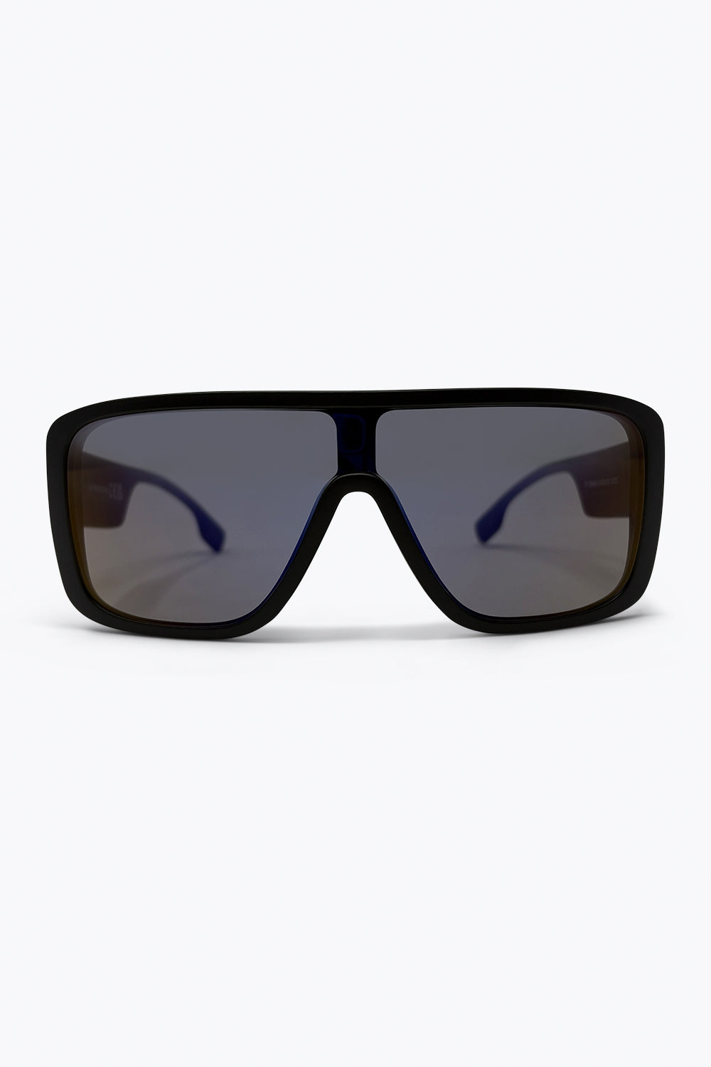 Q2 Óculos de Sol Estilo Viseira com Armação Escudo Oversized Preto com Lentes em Degradê