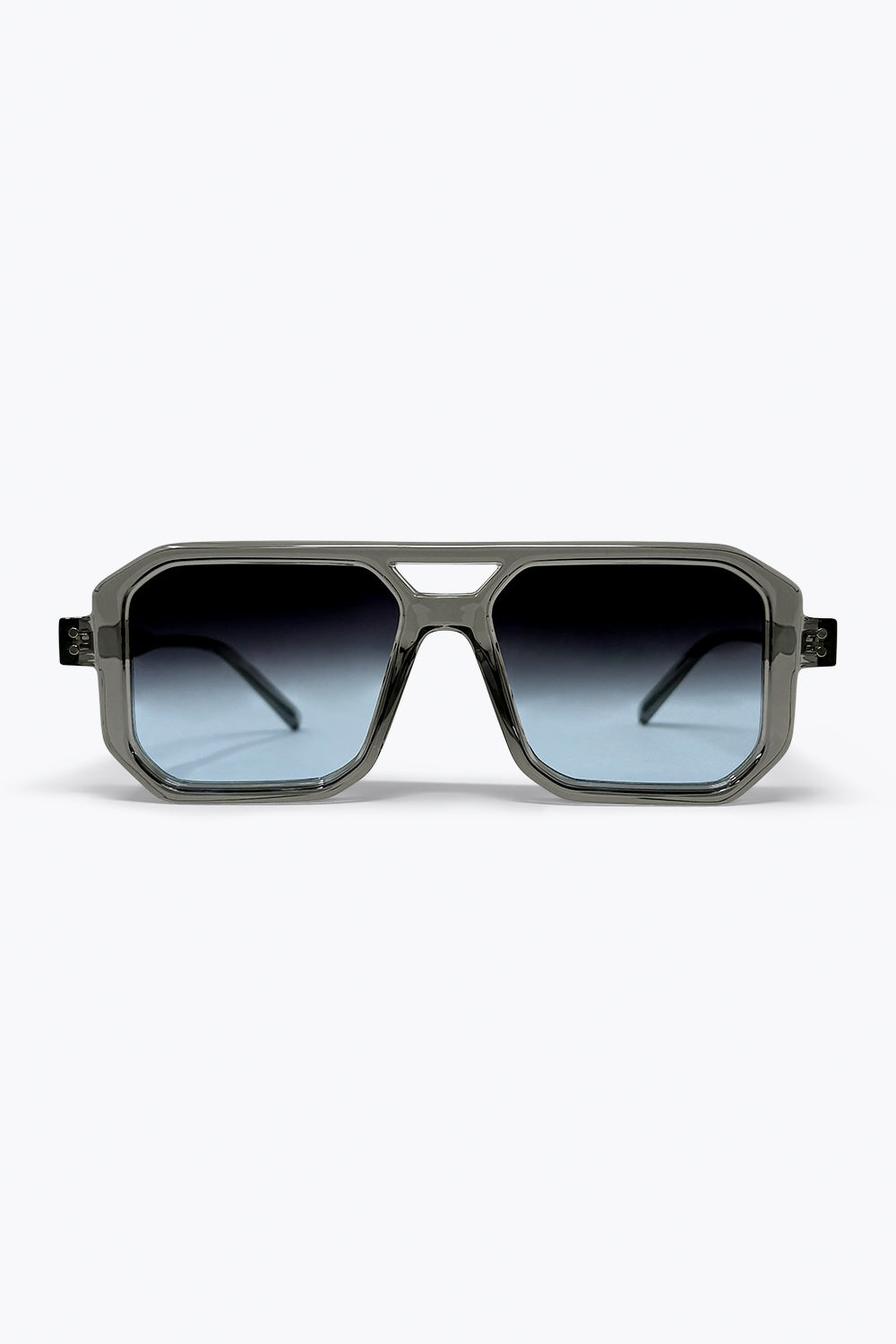 Q2 Óculos de Sol Geométricos Oversize com Lentes em Degradê e Armação Transparente Cinza