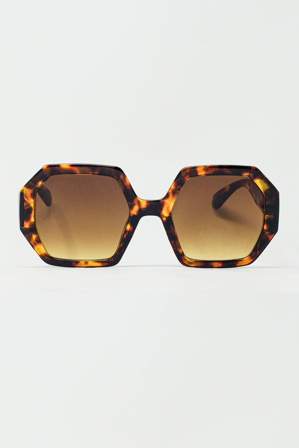 Q2 Óculos de sol hexagonais e oversized em tartaruga escura