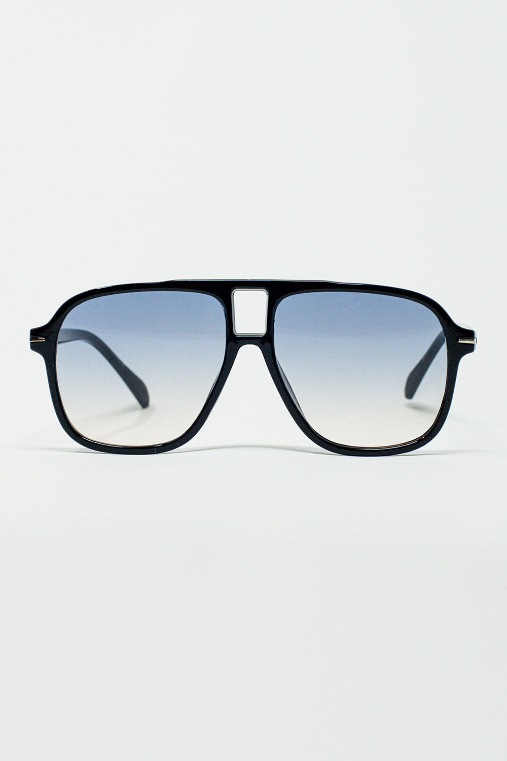 Q2 Óculos de sol Oval Aviator com lente azul Smoke em preto