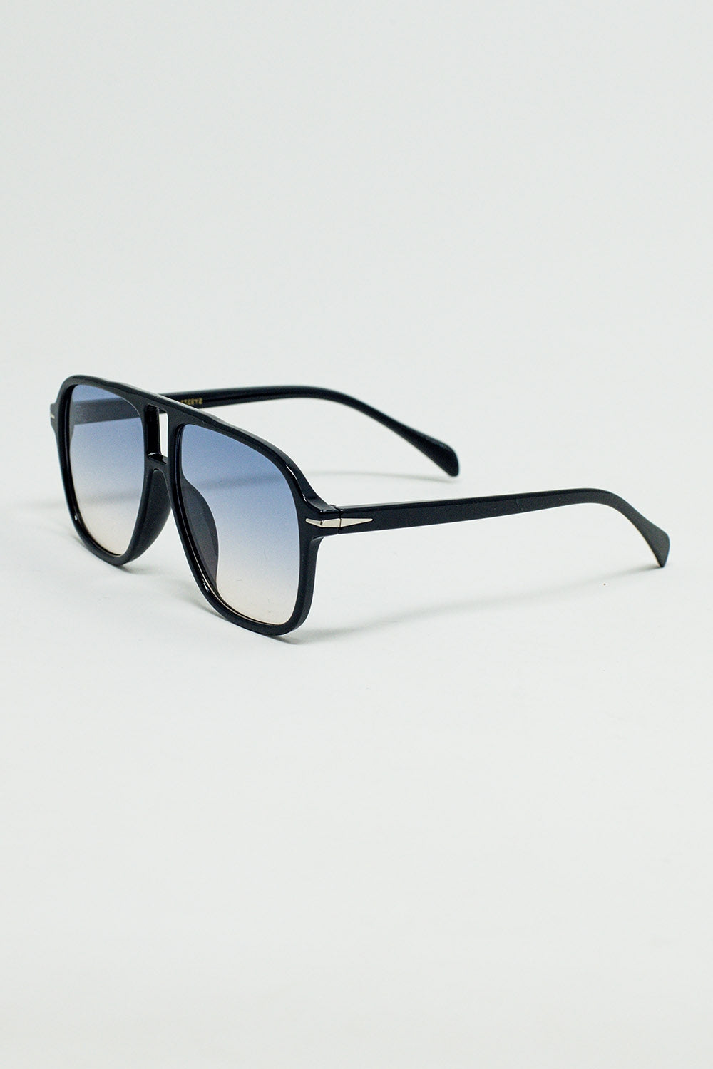 Óculos de sol Oval Aviator com lente azul Smoke em preto