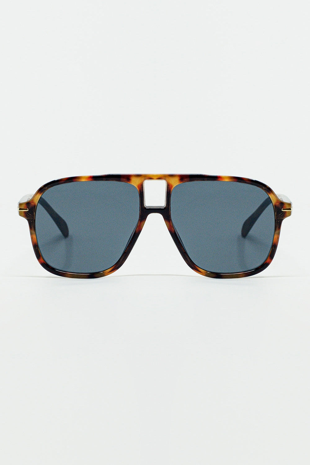 Q2 Óculos de sol Oval Aviator com lentes pretas fumadas em concha de tartaruga