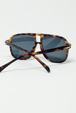 Óculos de sol Oval Aviator com lentes pretas fumadas em concha de tartaruga