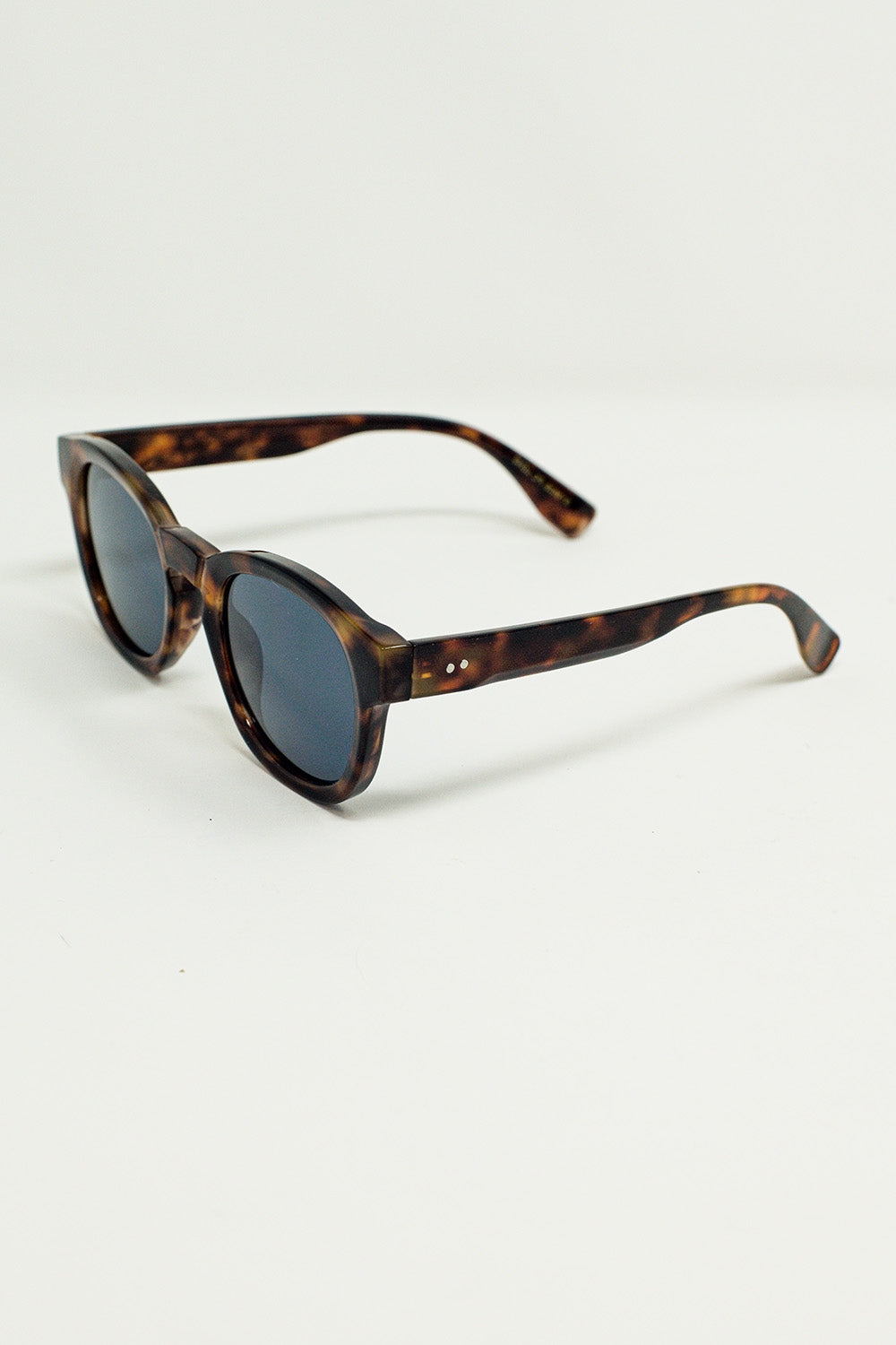 Óculos de sol redondos dos anos 90 com lentes pretas e armação em concha castanha escura Toroise