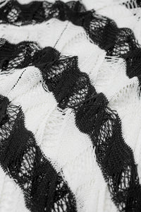 Poncho às riscas com franjas