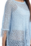 Poncho azul com franjas