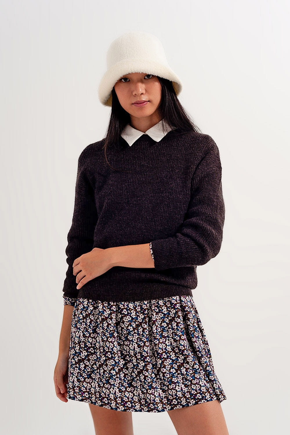 Pullover com pescoço redondo em cor de chocolate