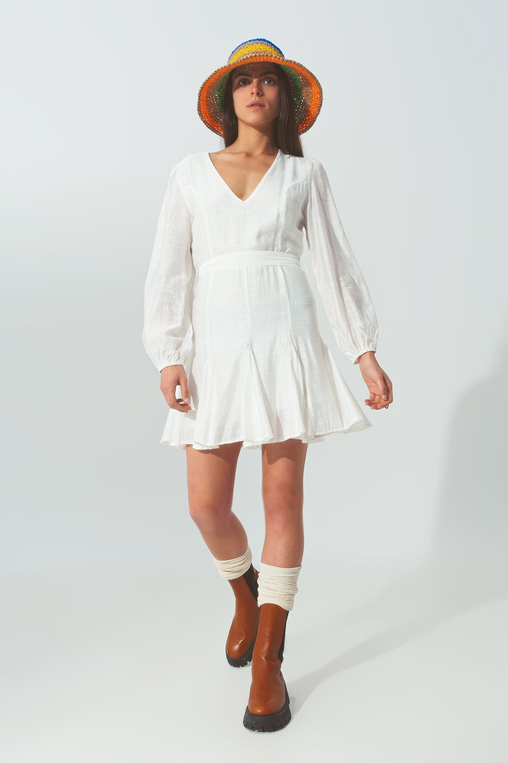 Q2 Roupa Ruffle V Vestido de Pescoço Branco