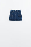 Saia Cargo Jeans em Lavagem Escura Com Costura Contrastante