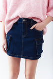 Q2 Saia Cargo Jeans em Lavagem Escura Com Costura Contrastante