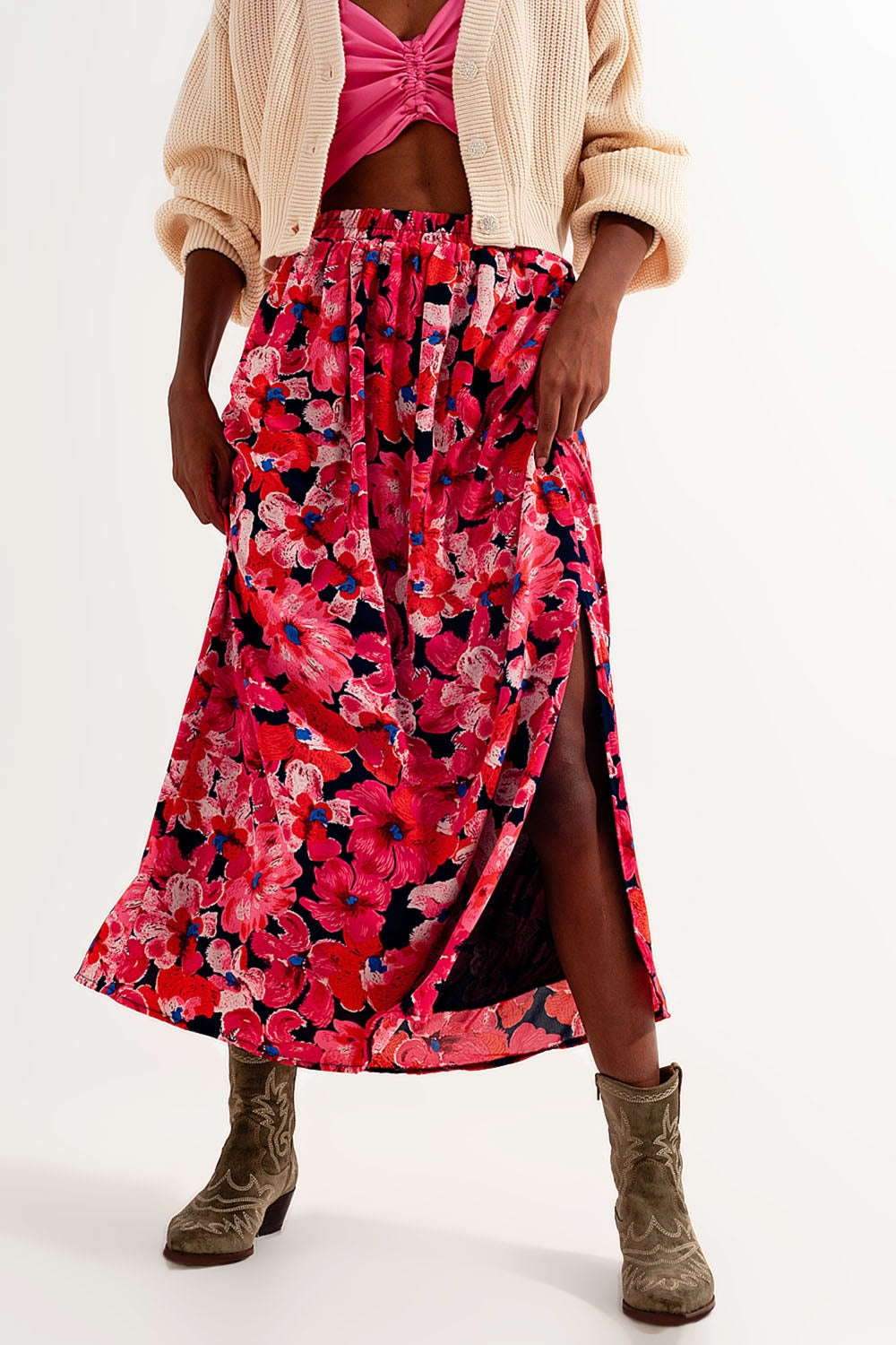 Saia com estampa floral rosa vivo