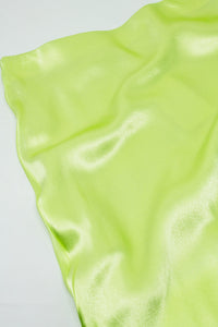 Saia longa de seda lime com fenda lateral