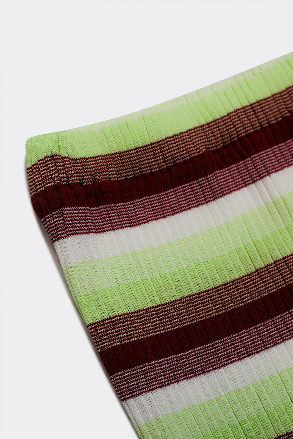 Saia maxi de malha ligeira com riscas verdes