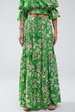 Q2 Saia maxi em camadas com estampado floral verde