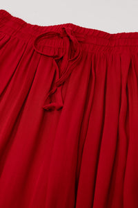 Saia maxi em tecido fluido vermelho com cintura elástica