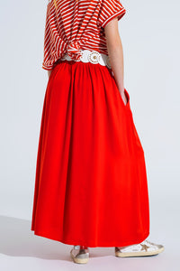 Saia maxi em tecido fluido vermelho com cintura elástica