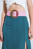 Saia maxi em verde com estampado de flores e fenda lateral