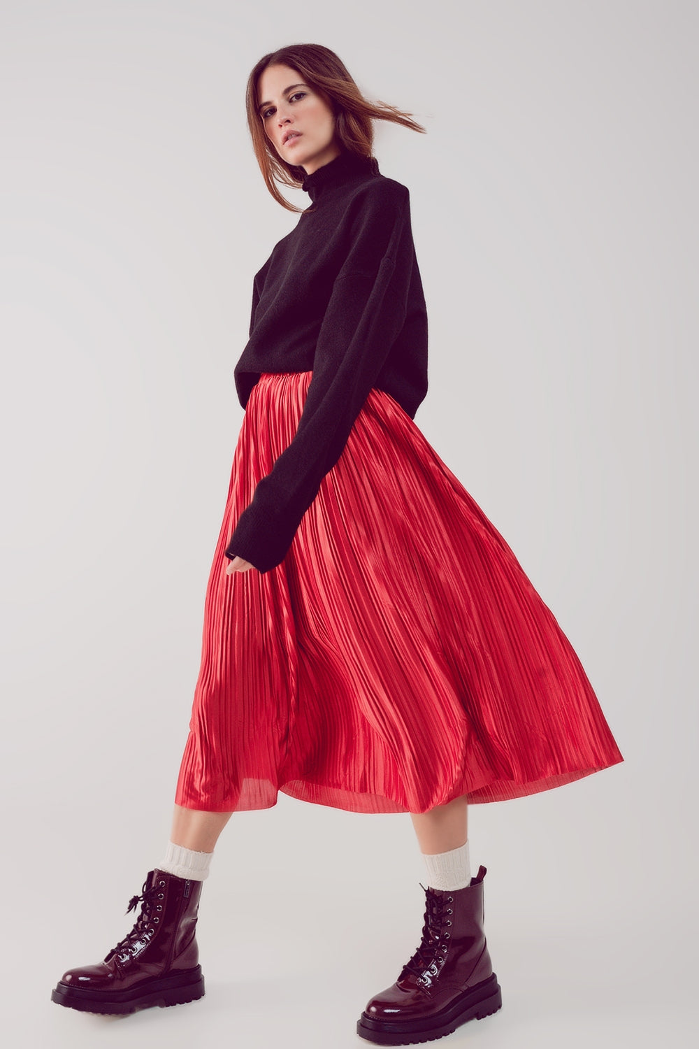 Saia midi plissada em rust