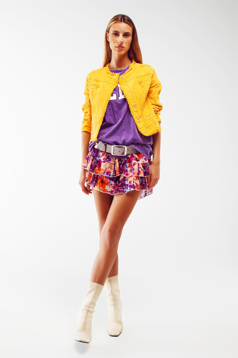 Shorts com barra franzida em estampa floral