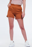 Shorts de cintura alta laranja e ouro com decorações